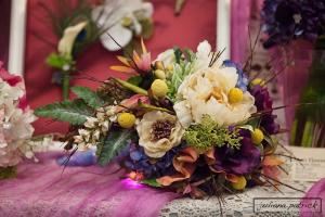 Artistic Flowers & Home Decor