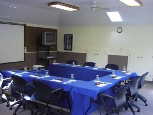 Team/Breakout Room 1-14