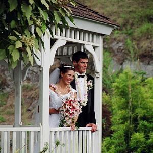 Merry Maui Weddings & Vacations