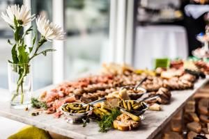 Al Lago Restaurant & Catering