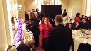 AAA DIAL A DJ Chicagoland PHOTO BOOTHS & expert Karaoke Service