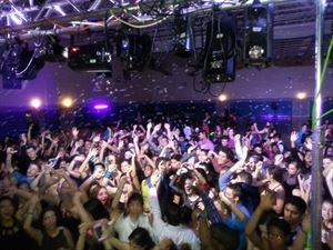 CLIK ENTERTAINMENT - The Professional DJ & Event Company