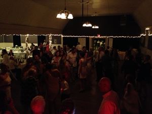 In The Mix Productions - inthemix.ca - DJ / Photobooths / Officiants