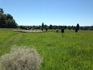 In The Mix Productions - inthemix.ca - DJ / Photobooths / Officiants