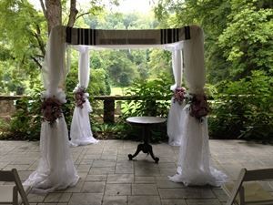 Lowe's Greenhouses, Florist and Gift Shop