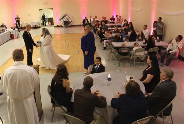 CLE Elopement Wedding Officiant