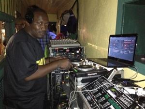 CYRAX SOUND ENTERTAINMENT