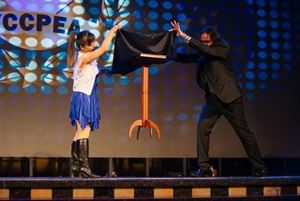 Mega Magic- Magician Mike D'Urzo