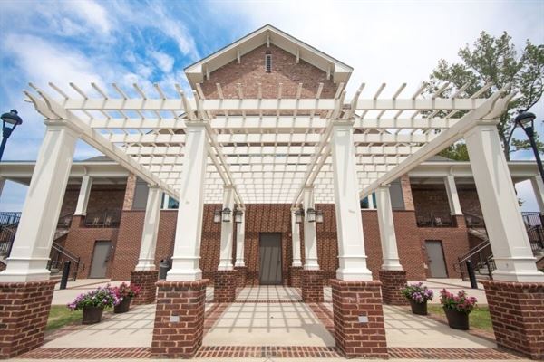 The Manor at Doko Meadows