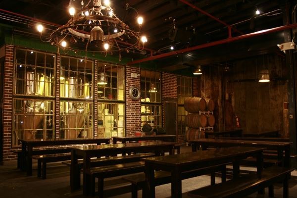 Greenpoint Beer & Ale Craft Brewery and Kitchen