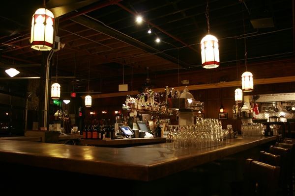 Greenpoint Beer & Ale Craft Brewery and Kitchen