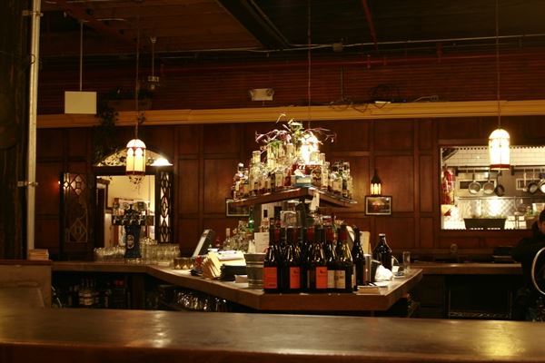 Greenpoint Beer & Ale Craft Brewery and Kitchen