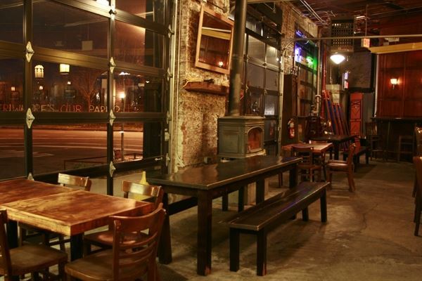 Greenpoint Beer & Ale Craft Brewery and Kitchen