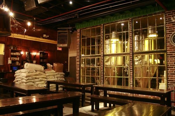 Greenpoint Beer & Ale Craft Brewery and Kitchen