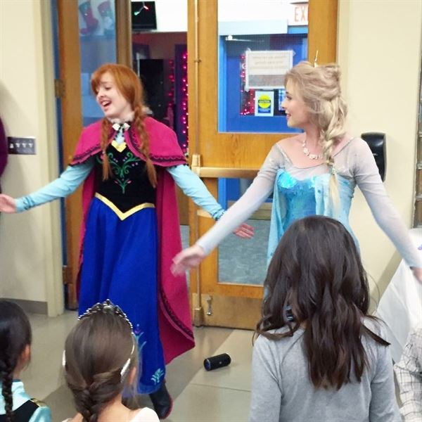 Frozen Unfolded sisters