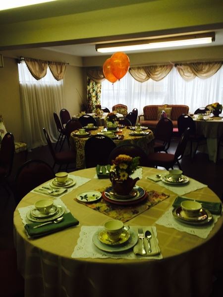 Vintage Glam Tea Party & Co.