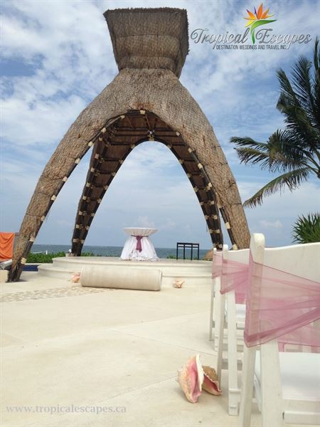 Tropical Escapes Destination Weddings & Travel Inc.