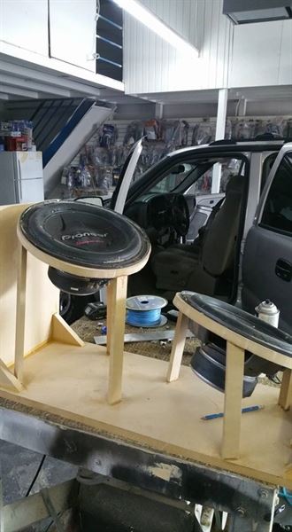Amigos Custom Audio