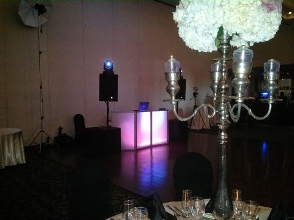Elite Entertainmen & DJ Services