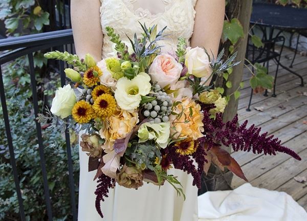 Everyday Elegance Photography and Photo Booth