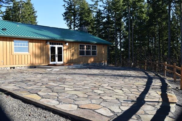 Everett Hall at Hopkins Demonstration Forest