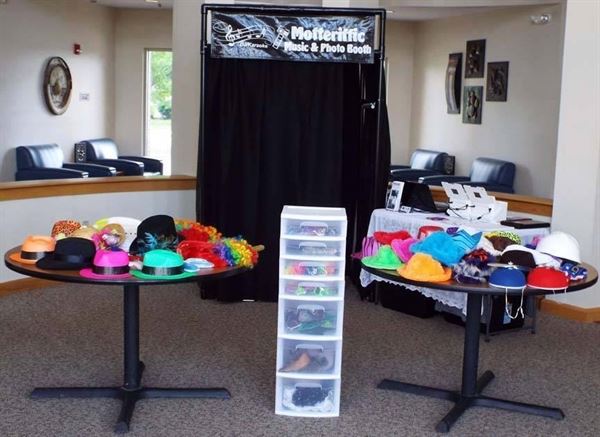 Motteriffic Music & Photo Booth