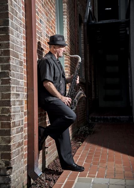 Jim Blackburn Saxophonist