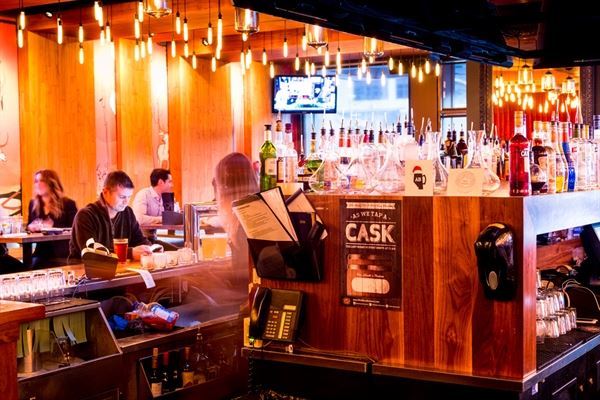 Local 522: Public Tavern and Kitchen