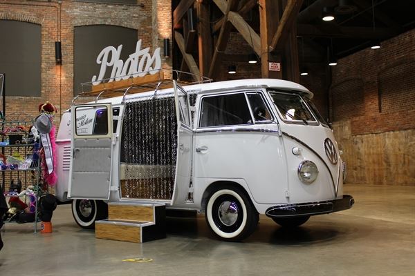 Memories In Motion Photo Bus