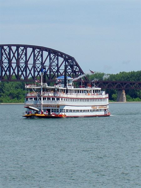 Belle of Louisville & Mary M. Miller