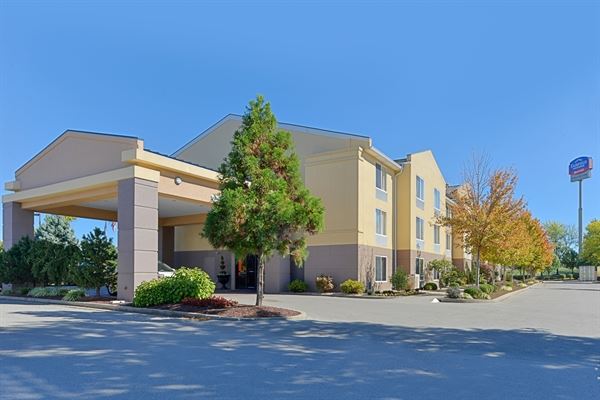 Fairfield Inn | Georgetown/College Inn