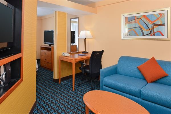 Fairfield Inn | Georgetown/College Inn
