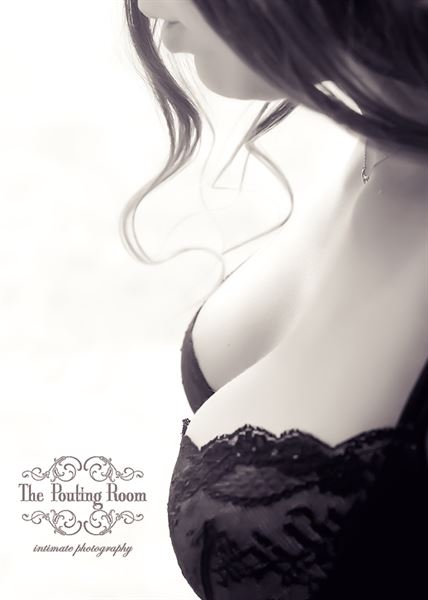 The Pouting Room - Boudoir Photography