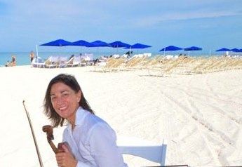 Laurie Vodnoy-Wright Violinist