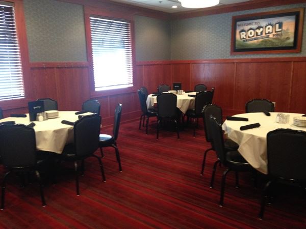 Jensen's food and cocktails