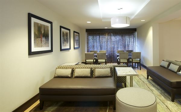 Hampton Inn Mall of Georgia