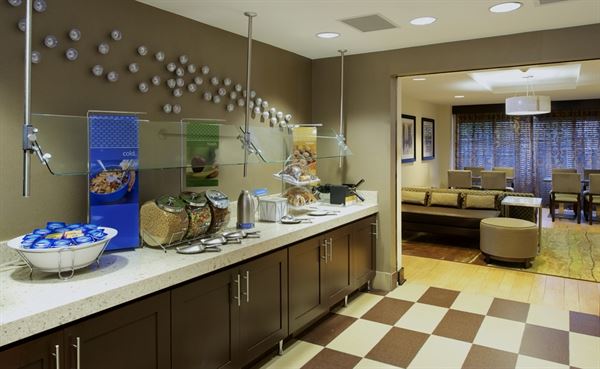 Hampton Inn Mall of Georgia