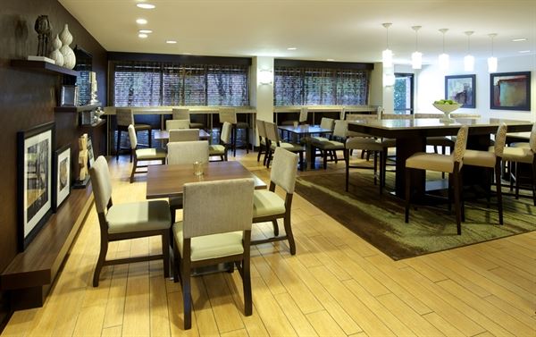 Hampton Inn Mall of Georgia