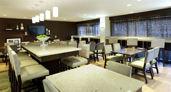 Hampton Inn Mall of Georgia