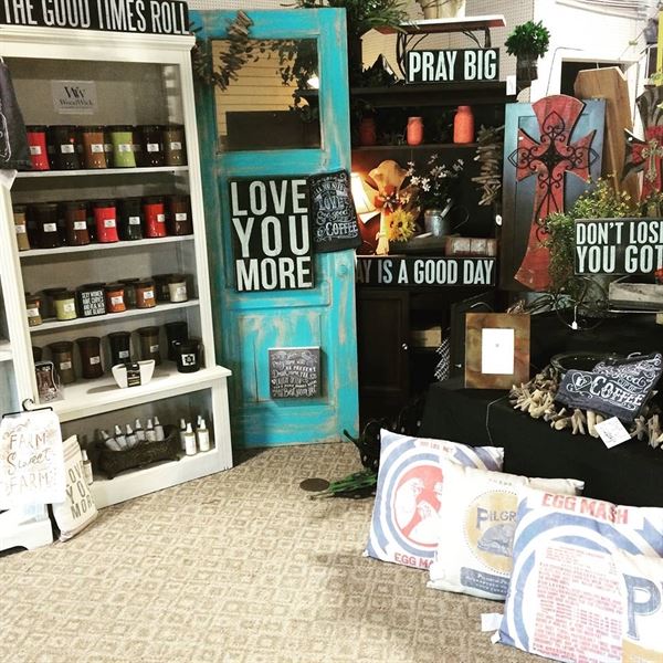 Emily's Flowers & Gifts