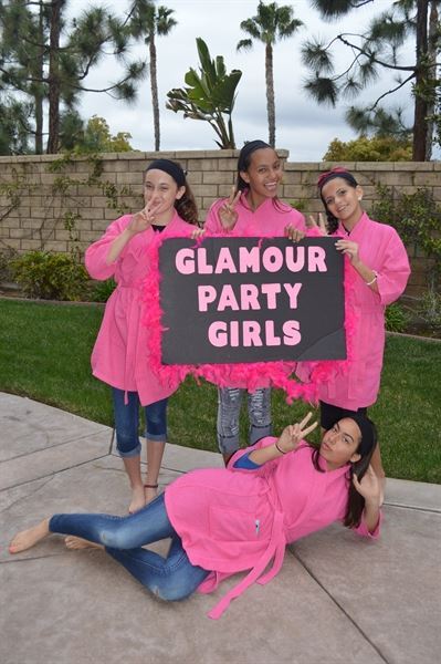Glamour Party Girls