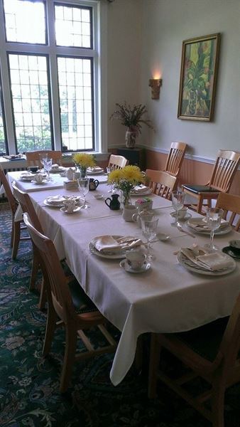 Morehead Manor Bed and Breakfast