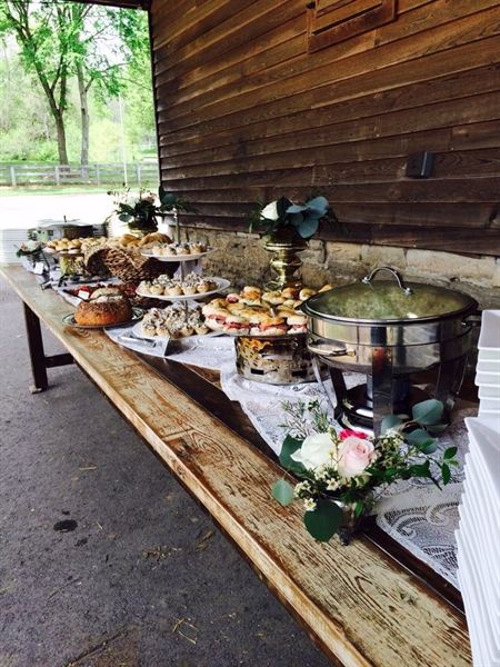 Vintage Cakes & Catering