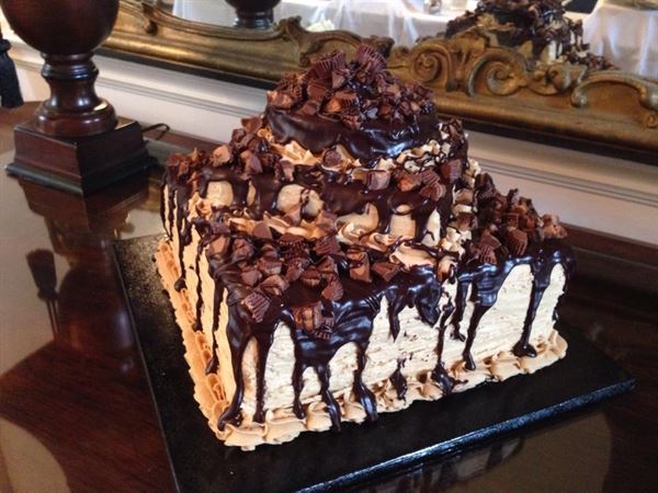 Vintage Cakes & Catering