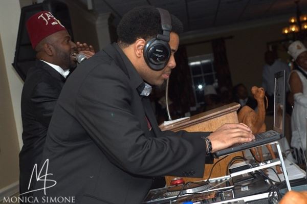 Vinyl Touch DJ's Lights and Sound