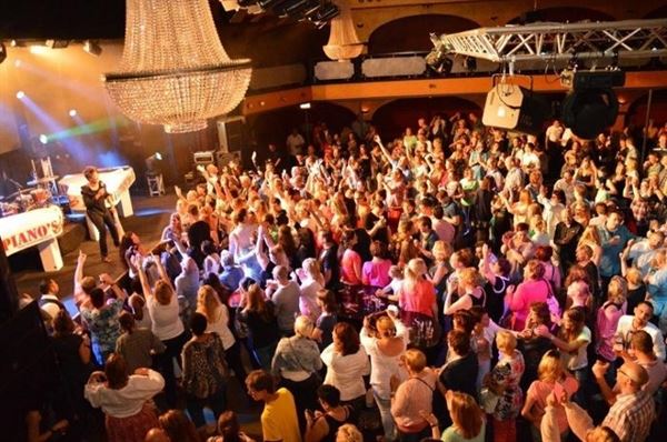 Dueling Pianos Las Vegas by 2 Grand Entertainment, Hire Dueling Pianos Las Vegas