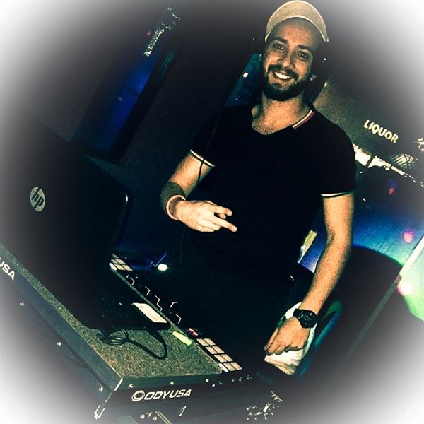 DJ Afrikano - Arabic & International DJ & HipHop DJ