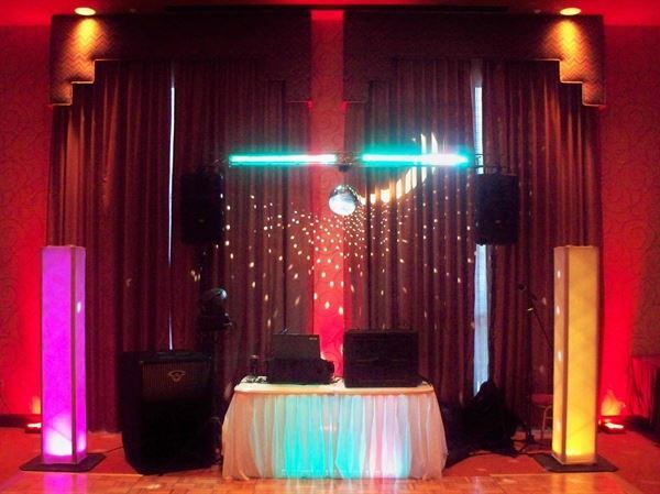 Red Sapphire DJ Entertainment