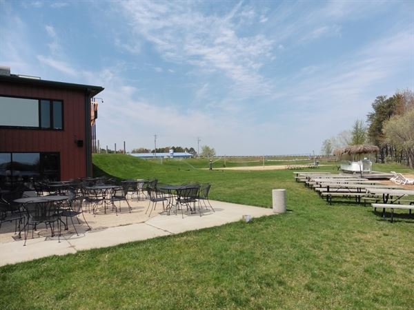 Tiki Beach Bar & Grill Waterfront Party Room!