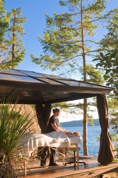 Rockwater Secret Cove Resort